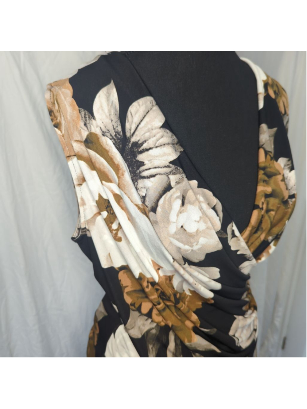 Calvin Klein Floral V-Neck Sleeveless Top M Y2K Style Drape Fit - Picture 2 of 14